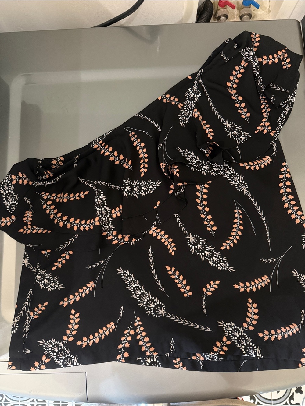 Chelsea 28 Black Floral Ruffle One-Shoulder Top